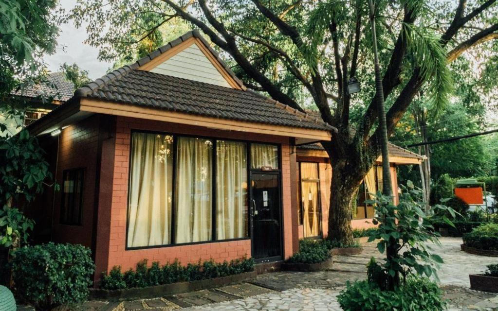 The Pine Resort Pathum Thani Exterior photo