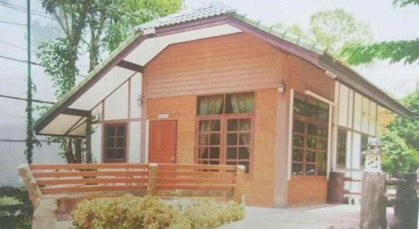 The Pine Resort Pathum Thani Exterior photo