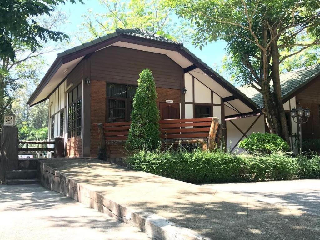 The Pine Resort Pathum Thani Exterior photo